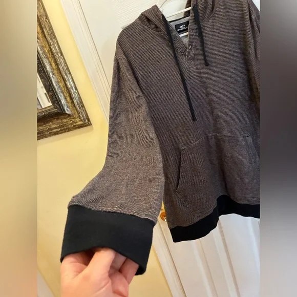 O'Neill Men's Brown & Black Hooded Striped Pullover - Picture 4 of 10